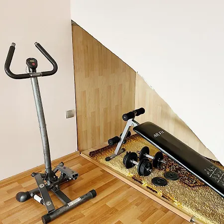 Spacious And Bright Maisonette Center Daire *