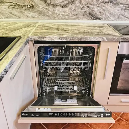 Spacious And Bright Maisonette Center Varna