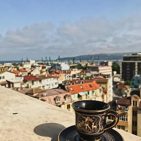 Spacious And Bright Maisonette Center Lejlighed *